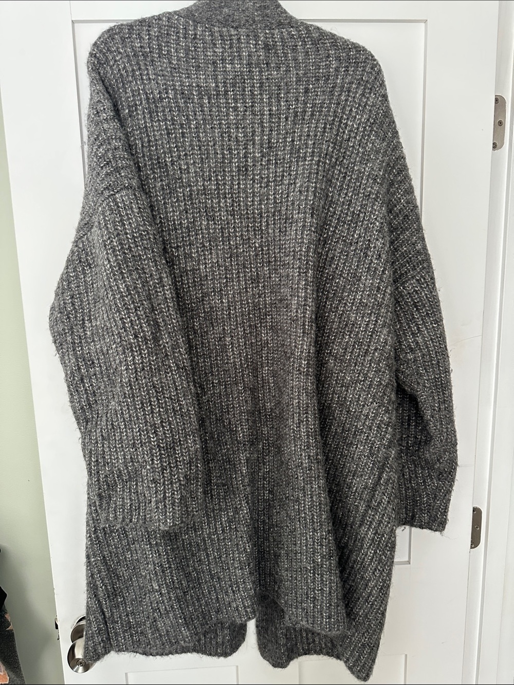MATE Oversized Ribbed Open Cardigan - Gray 05 - Picture 3 of 3